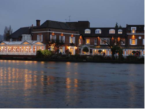 Macdonald Compleat Angler 