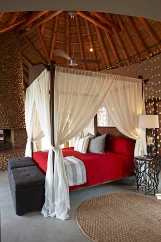 Thanda Private Game Reserve 