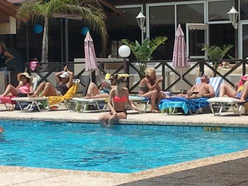 Lucky Hotel Apartments 