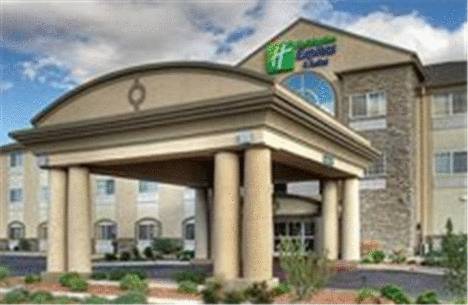 Holiday Inn Express Hotel & Suites Carlsbad 