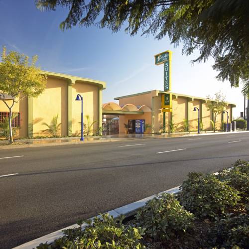 Studio Inn & Suites Downey 