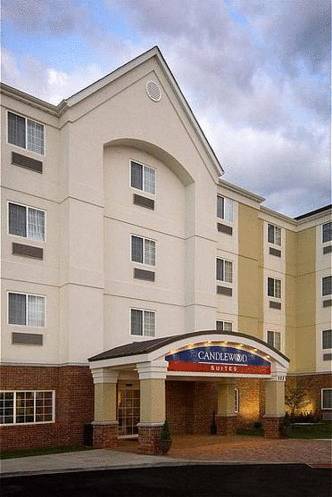 Candlewood Suites Pearl 