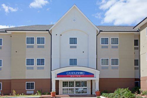 Candlewood Suites Lake Jackson 