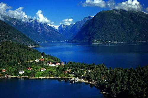 Dragsvik Fjordhotel 