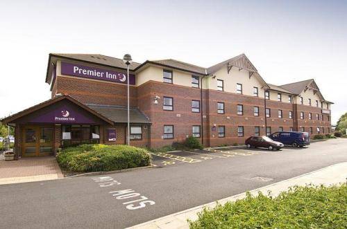 Premier Inn Bromsgrove Central 