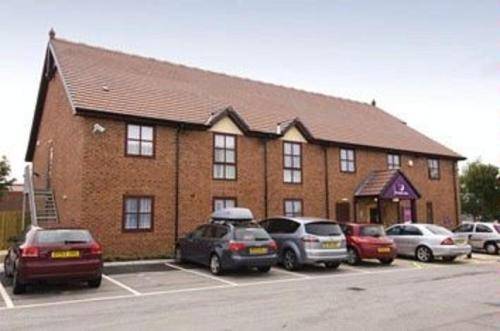 Premier Inn Crewe Central 