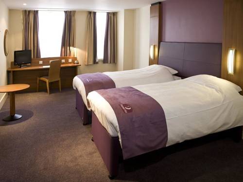 Premier Inn Warrington North East 