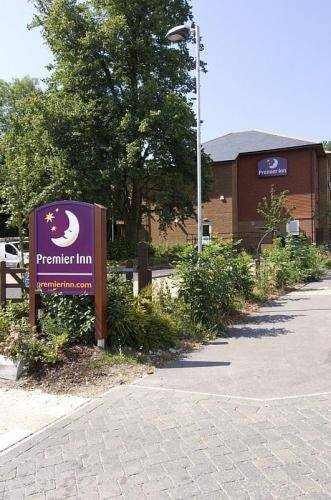 Premier Inn Portsmouth (Horndean) 