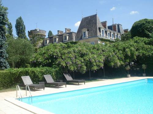 Chateau De Lalande 