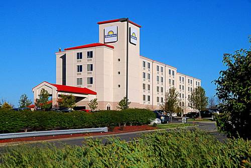 Days Inn Pittsburgh International Airport 