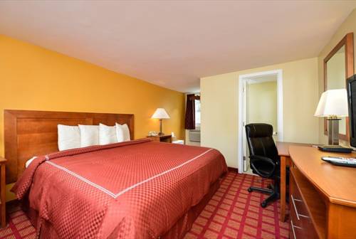 Econo Lodge West Yarmouth 