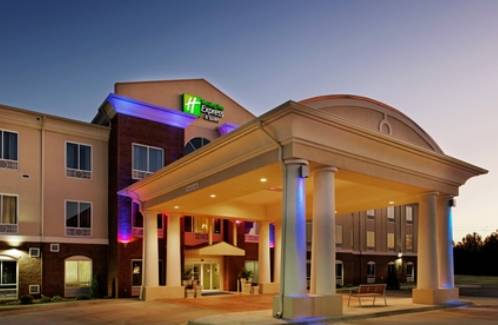Holiday Inn Express Hotel & Suites Talladega 