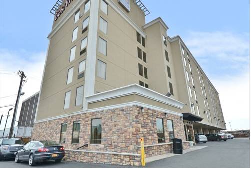 Best Western Plus Newark Airport West 