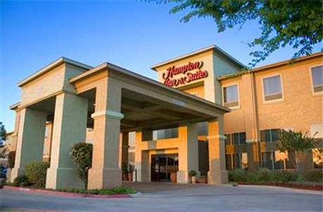 Hampton Inn & Suites Denton 