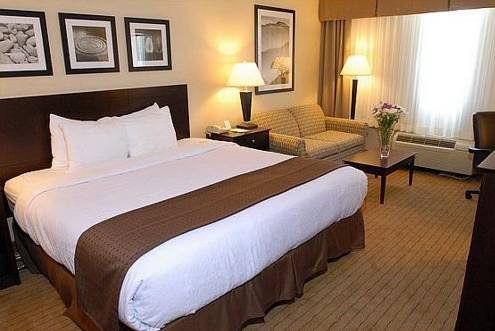 Holiday Inn Canton-Belden Village 