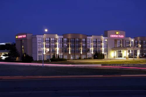 Crowne Plaza Hotel Kansas City - Overland Park 