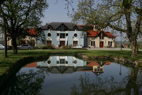 Darovanský Dvůr - Wellness & Golf Hotel 