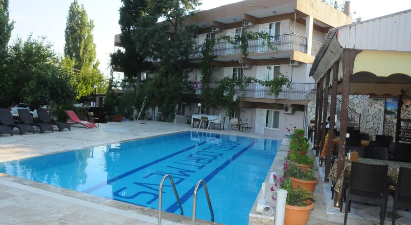 Dort Mevsim Hotel 