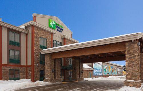 Holiday Inn Express Hotel & Suites Brainerd-Baxter 