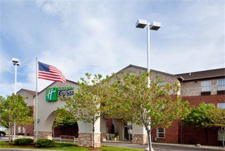 Holiday Inn Express Hotel & Suites Benton Harbor 