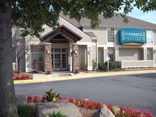 Staybridge Suites Herndon-Dulles 