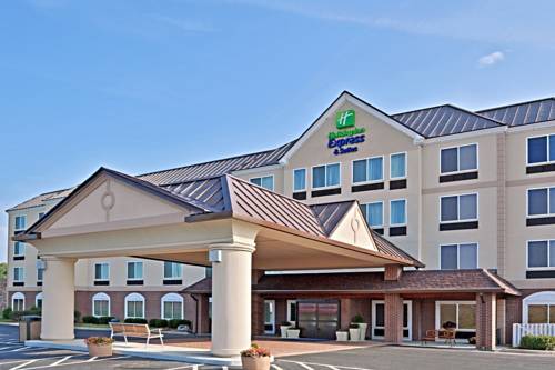 Holiday Inn Express Hotel & Suites Newark-Heath 