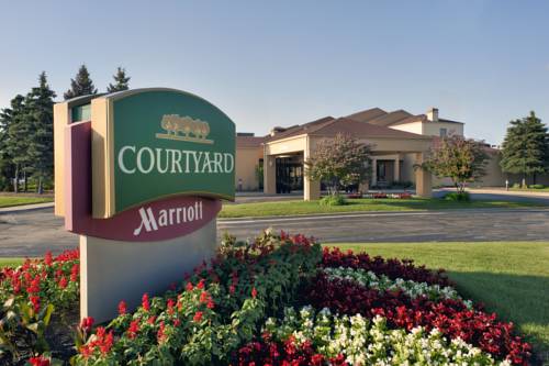 Courtyard by Marriott Chicago Waukegan / Gurnee 