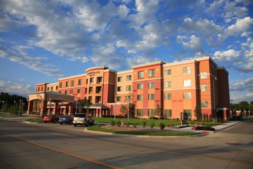 Courtyard Omaha Aksarben Village 