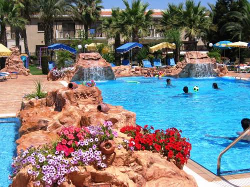 Loutsiana II Deluxe Apartments 