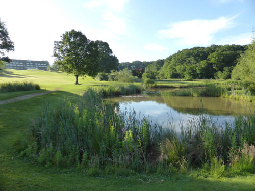 London Beach Country Hotel, Golf Club & Spa 