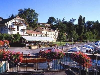 Hotel Restaurant Le Jules Verne 