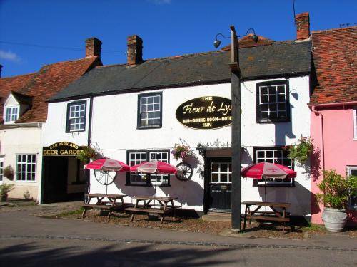 Fleur De Lys Inn 