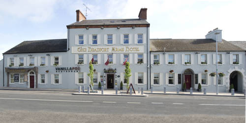 Headfort Arms Hotel 