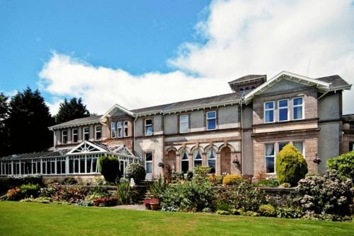 Rosslea Hall Hotel 