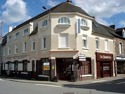 Logis Hotel Le Brambily 