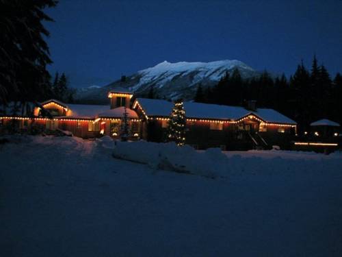 Mulvehill Creek Wilderness Inn and Wedding Chapel 