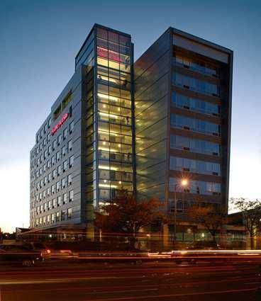 Hampton Inn & Suites Boston Crosstown Center 