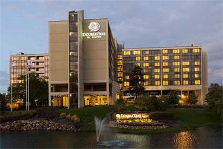 DoubleTree by Hilton Chicago - Oak Brook 