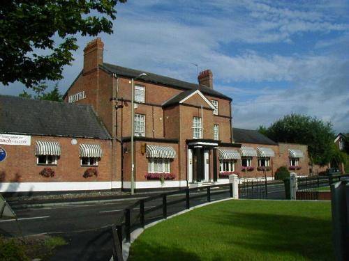 The Dodington Lodge Hotel 