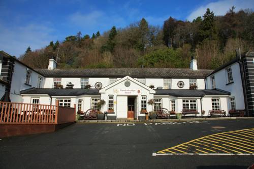 Woodenbridge Hotel & Lodge 