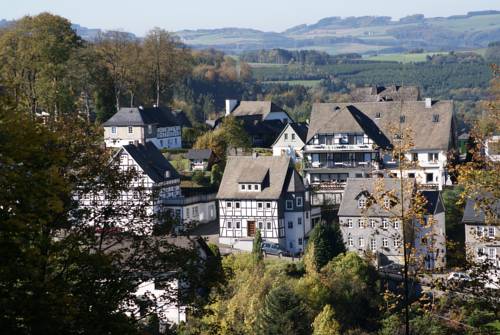 Zur Fredeburg 