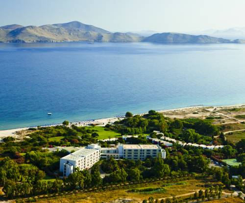 Caravia Beach Hotel 