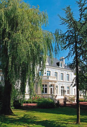 Hostellerie De Le Wast - Château Des Tourelles 