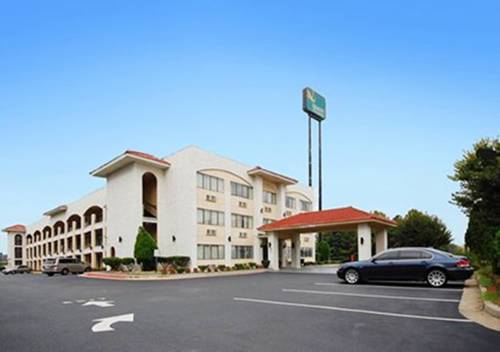 Quality Inn & Suites Southlake 