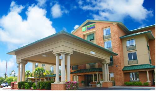 Holiday Inn Express Hotel & Suites Bluffton @ Hilton Head Area 