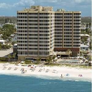 Diamond Head Beach Resort 