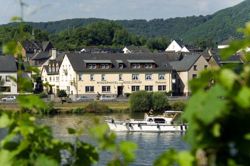 Winzerhotel zum Moselstrand 