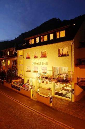 Hotel Holl Garni 