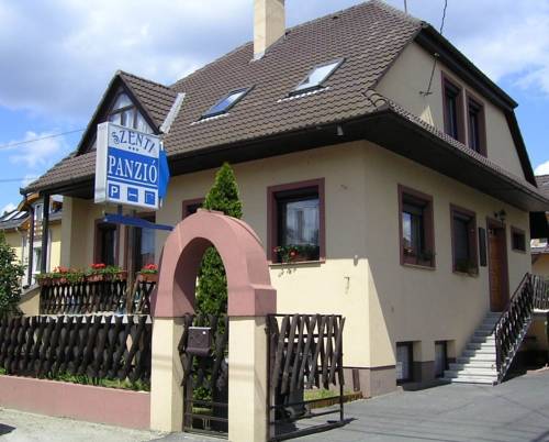 Szenti Panzio 