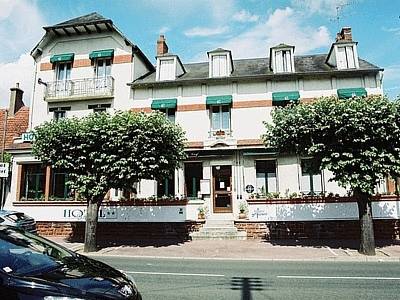 Logis Hotel Le Cerf 